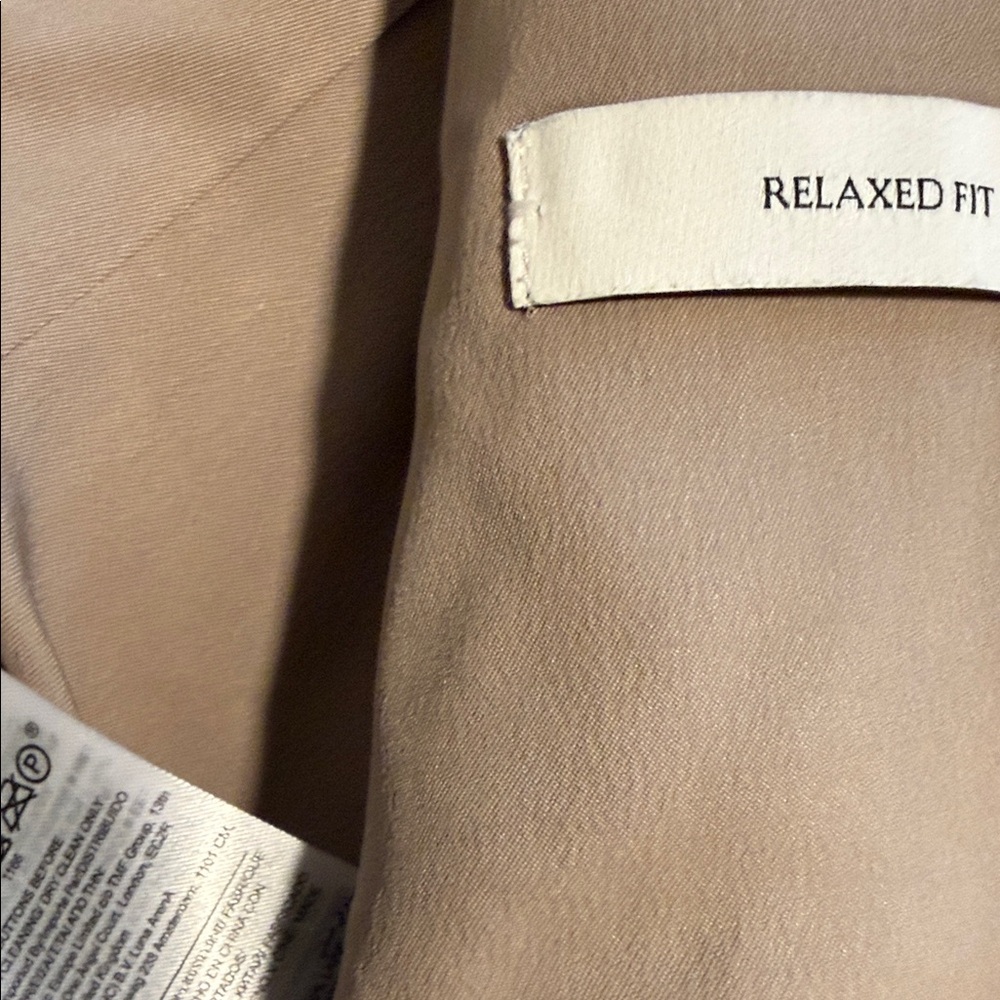 Banana Republic Tan Women's Blazer - Picture 5 of 5